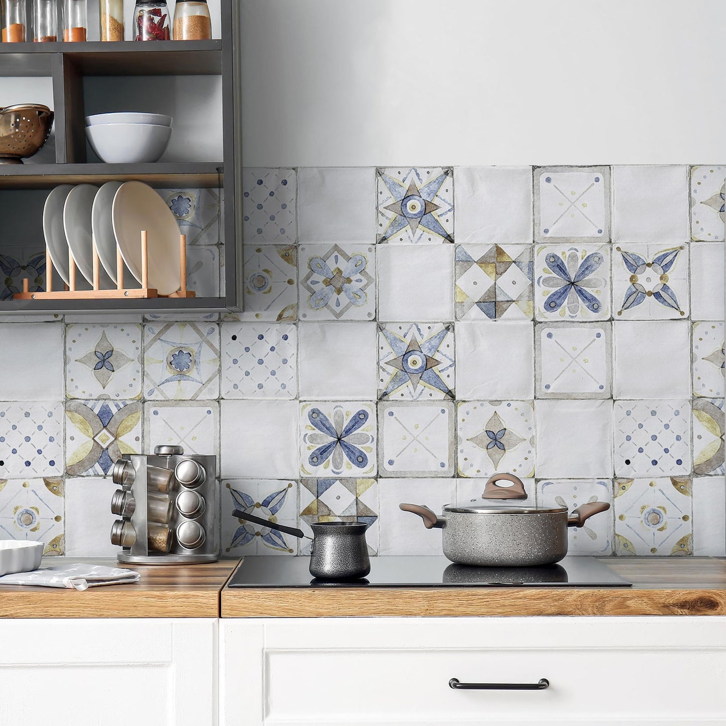 CREARREDA Kitchen Back Wall Self-Adhesive Made in Italy Easy to Use Splash Guard Made of PVC Water Resistant and Durable