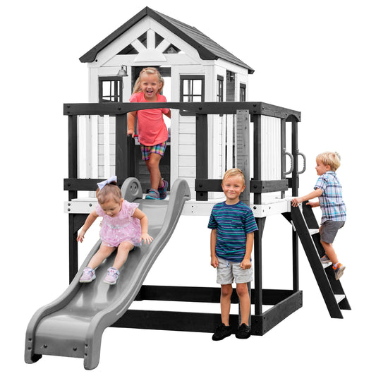 Backyard Discover Spielhaus Sweetwater Heights mit grüner Rutsche, Sandkasten & Veranda | Stelzenhaus, grau/weiß aus Holz für Kinder | Spielturm für den Garten.