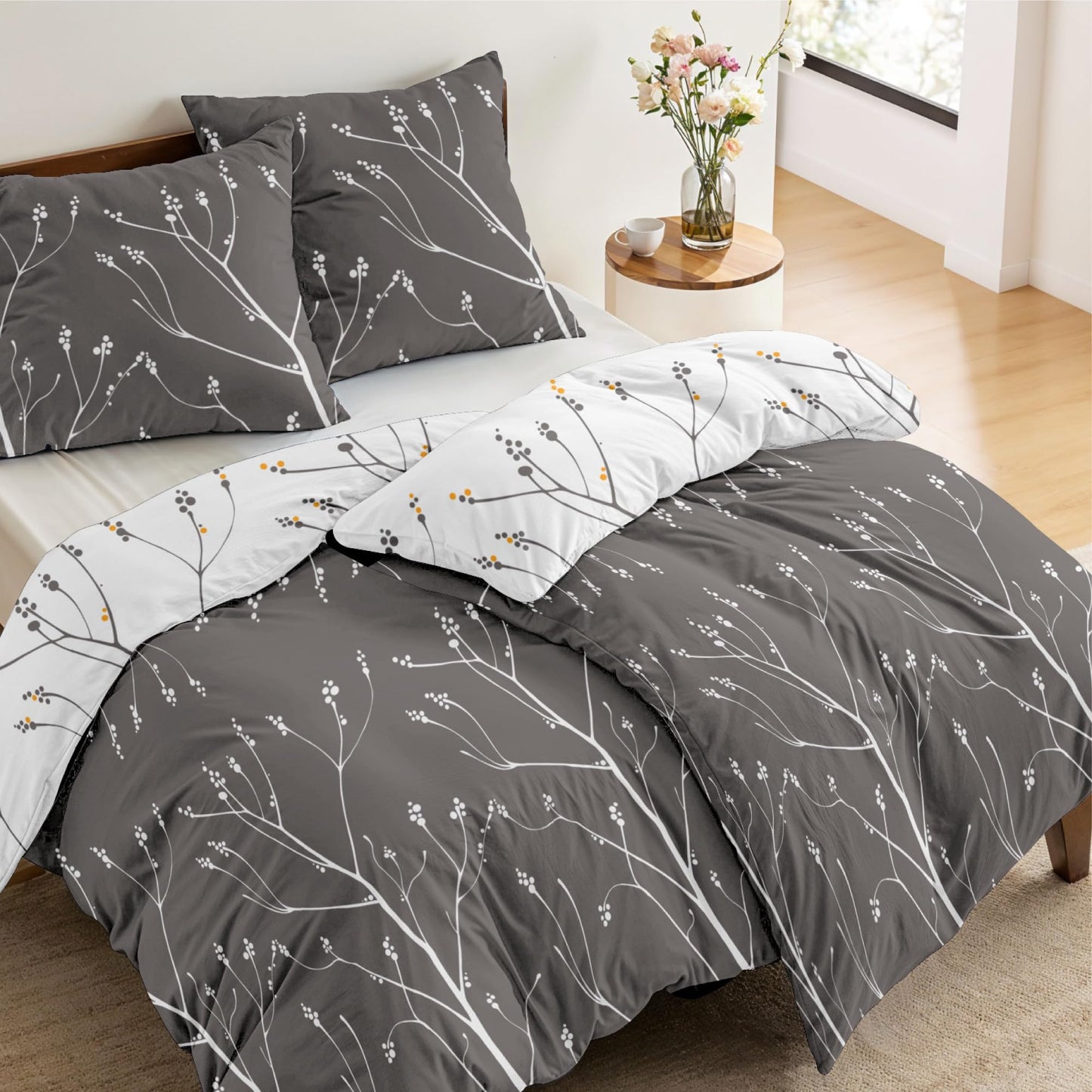Dreamzie Bed Linen Set 155 x 220 cm with 2 Pillowcases 80 x 80 cm, Botanic Motif Sage Green, Adult Bed Linen, 155 x 220 cm, Made of 100% Microfibre, Certified, No Chemicals (OEKO TEX)