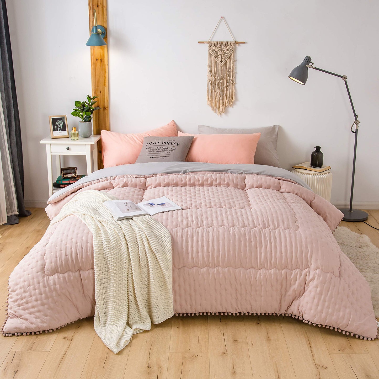 MOHAP Duvet 200 x 200 cm, Cover Made of 50% Cotton, Soft Quilt, Microfibre Quilt with Filling Weight Approx. 1800 g, Ganjahresdecke Duvet, Pink/Grey