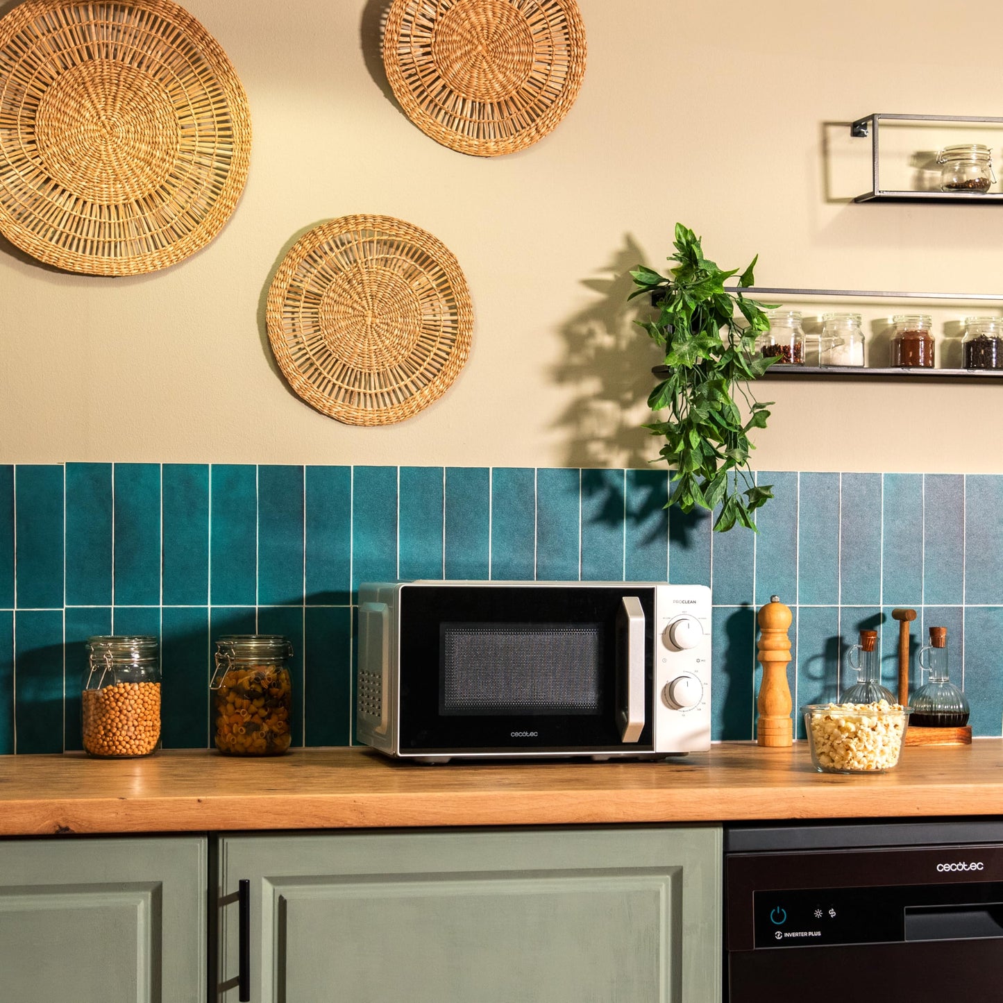 Cecotec Inverter Microwave - 19L Capacity - Defrosting, Heating and Cooking - Proclean 5010 Inverter. 700 W, 5 Power Levels, LED Display, 245 mm Turntable, Timer, 8 Programmes