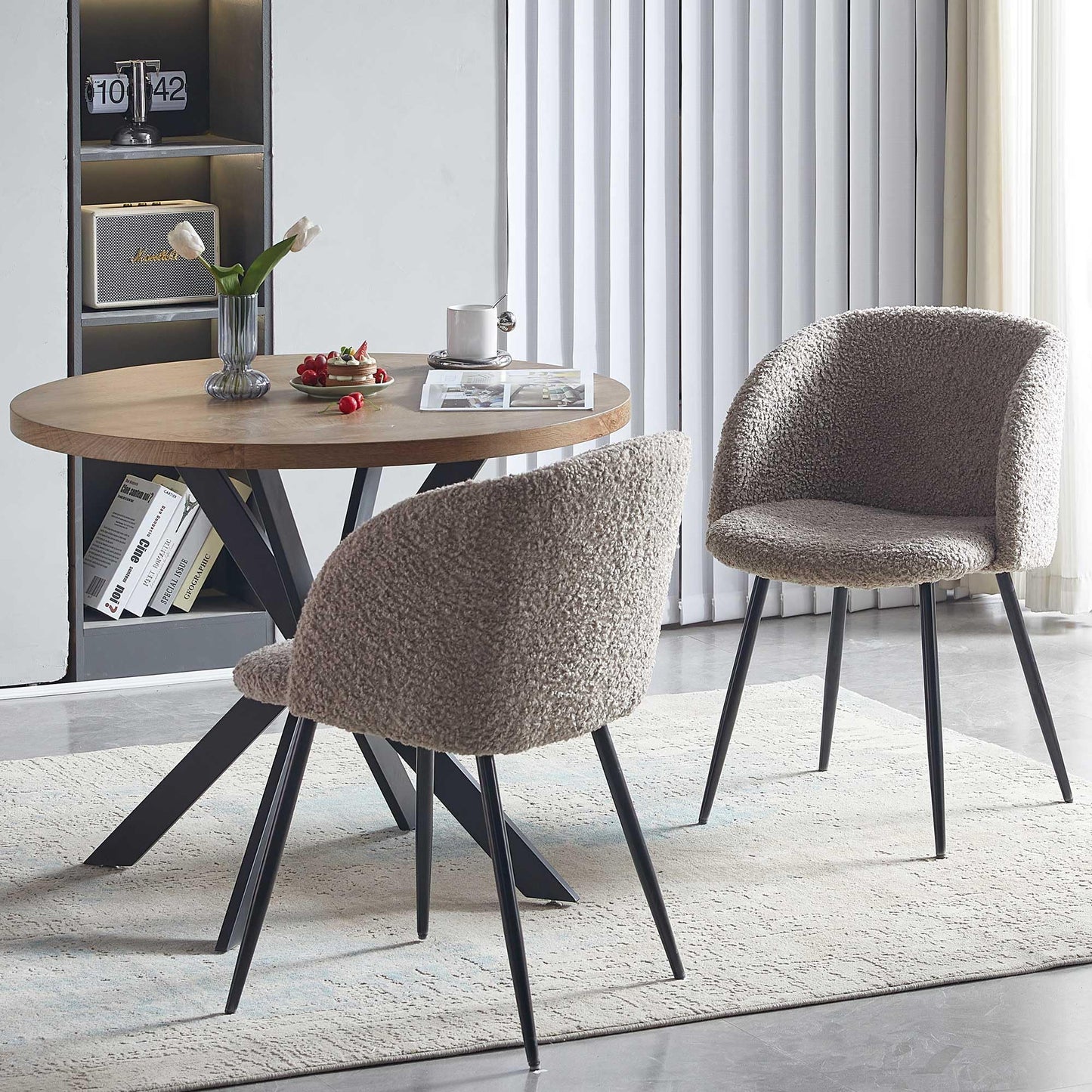 NORDICANA Esstisch mit 4 Stühlen Set, 95cm Runder Esstisch und 4 Kunstfell Loungesessel, Esszimmergruppe mit 4 Essstühlen, für Küche, Büro, Wohnzimmer, Balkon, Restaurant(Tisch+4 Braun Stühle)